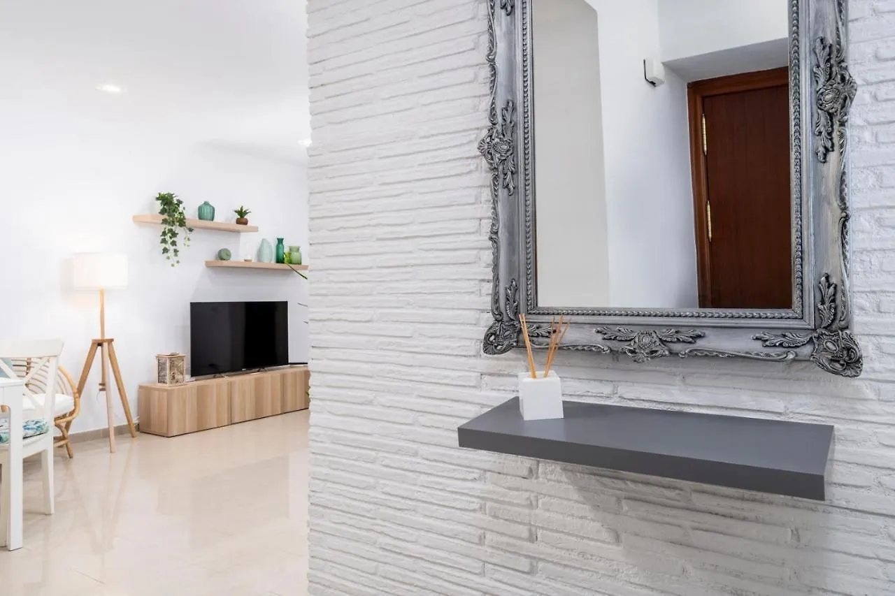 Апартаменты Ohana Beachfront Malagueta Малага Испания